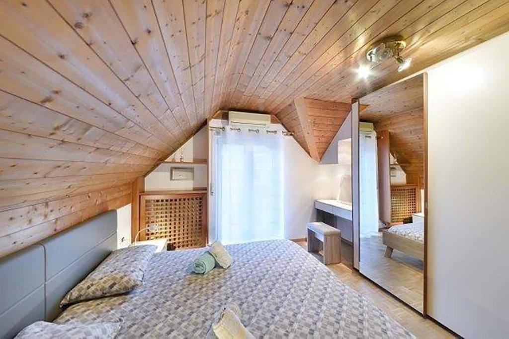 Penthouse In The Centre Leilighet Merano Eksteriør bilde
