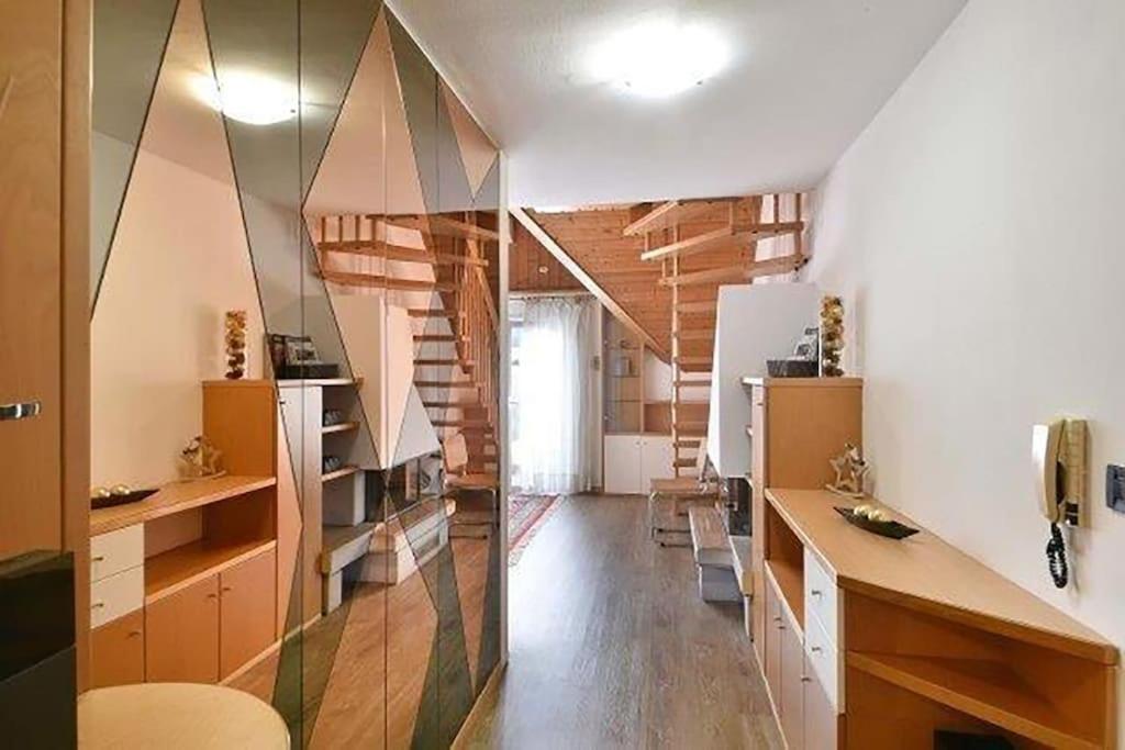 Penthouse In The Centre Leilighet Merano Eksteriør bilde